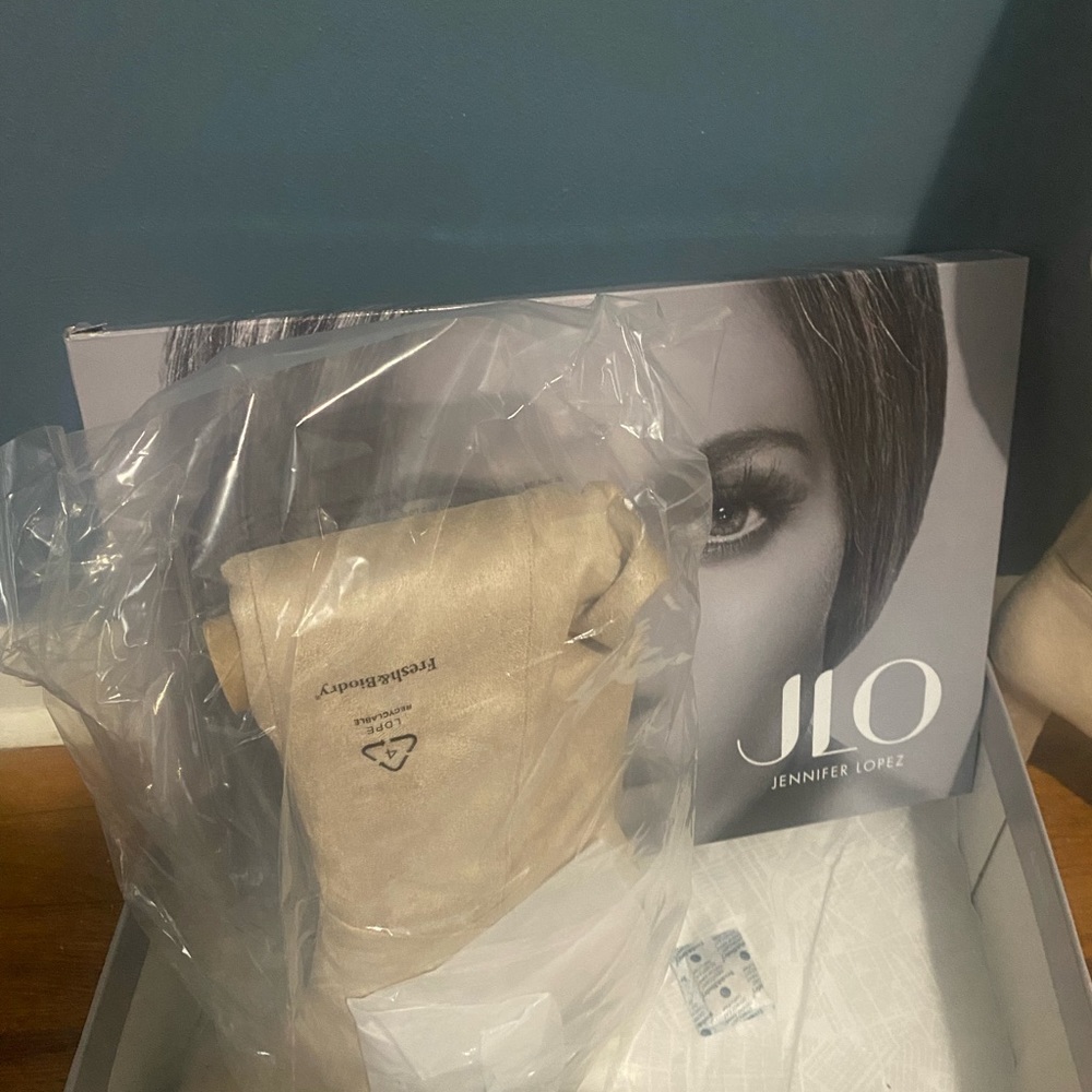 These brand new Jennifer Lopez Hillary Faux Suede over the knee boots brand new!